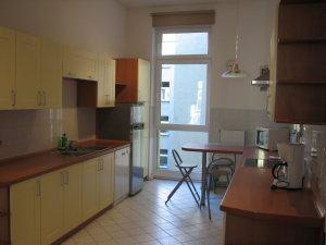 آپارتمان کگ برلین
آلمان / برلین(KG Apartment Berlin
Germany / Berlin )