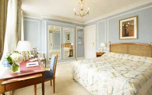 هتل دی کریلن
فرانسه / پاریس(Hôtel de Crillon
France / Paris )