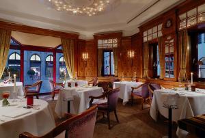 ویر جاهرسزیتن کمپینسکی مüنچن (Vier Jahreszeiten Kempinski München)