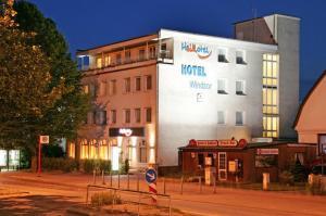 ,هتل هیکتل - ویندسر
آلمان / هامبورگ(Heikotel - Hotel Windsor
Germany / Hamburg ),کلیه اتاقهای این هتل تمیز و راحت می باشد.,