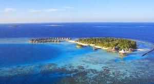 ,بارس مالدیو(Baros Maldives),هتل Baros Maldives با خدمات بي نظير خود پذيراي مهمانان ميباشد. محیط آرام و فضایی دلپذیر در....,