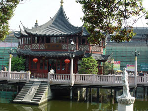 ,/ معبد جاد بودا,در قسمت غربي شهر شانگهاي معبد معروف و مقدس متعلق به بودائيها...,