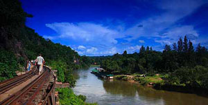 ,تایلند / بانکوک / رودخانه كواي(Thailand / Bangkok / bangkok river kwai),رودخانه کوای که به سبب پل روی آن شهرت جهانی دارد، در ۱۳۰ کیلومتری غرب بانکوک واقع شده است.,
