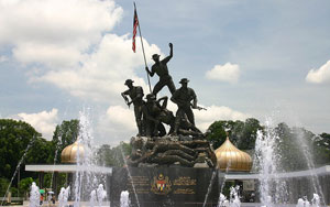 مالزی / کوالالامپور / بنای ملی(Malaysia / Kuala lumpur / National Monument)