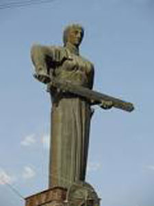 ,ارمنستان / ایروان / هاختاناک پارک(Armenia / Yerevan / hakhtanaki egi yerevan),هاختاناکی ایگی(مجسمه مادر ارمنستان),