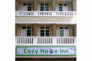 ,کوزی هوم این(Cozy Home Inn),اين هتل داراي 13 اتاق مي باشد. اتاقها...,