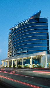 ,هتل سیتی سیزن دبی,هتل City Seasons Hotel Dubai، در قلب شهر دوبی واقع و در مجاورت مراکز تجاری، آبنمای دوبی و جاذبه های دیگر شهر قرار گرفته است.,